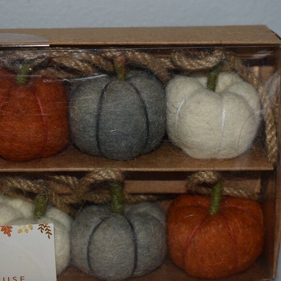 Rachel Ashwell The Farmhouse 6FT Felt Pumpkin Garland Fall Halloween Decor - Picture 10 of 10